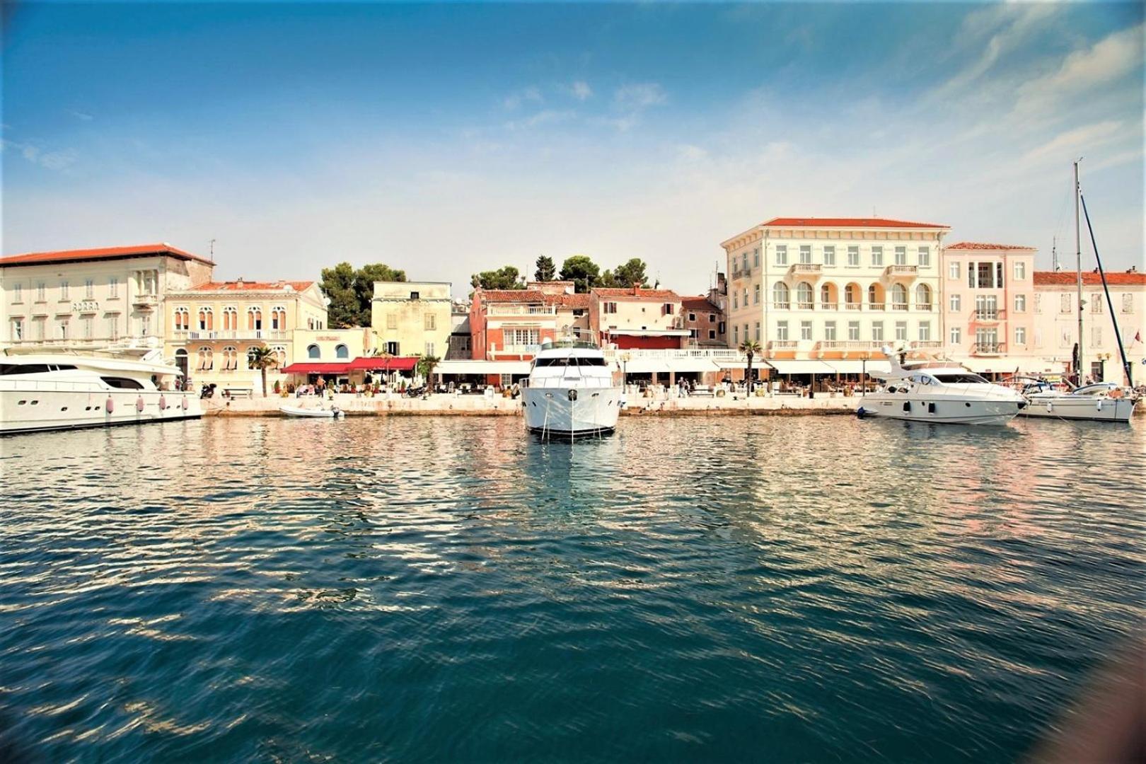 Hotel App. Fiorela Poreč Exterior foto