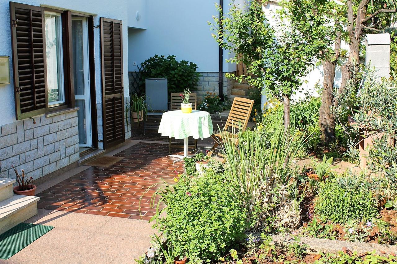 Hotel App. Fiorela Poreč Exterior foto