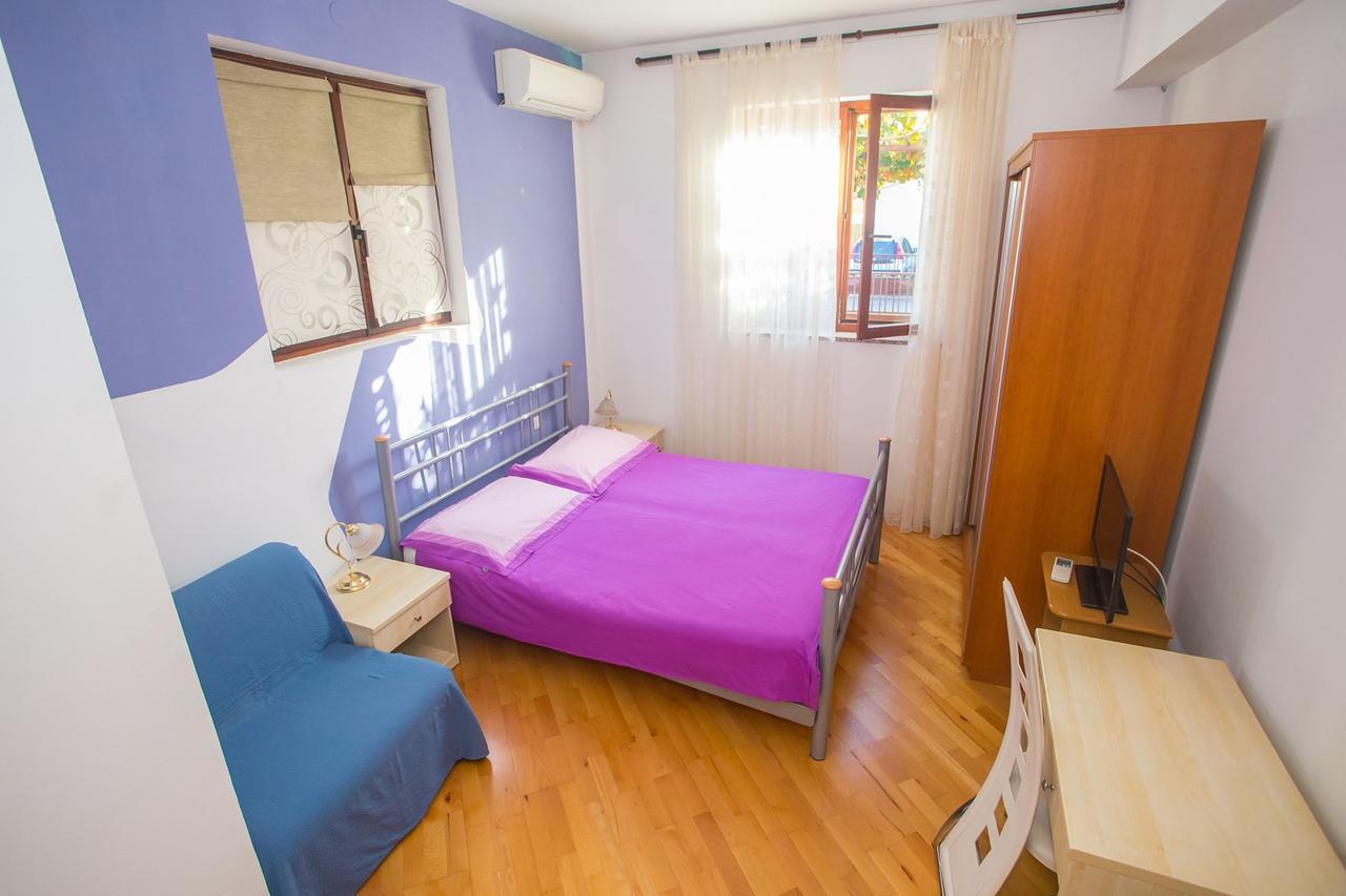 Hotel App. Fiorela Poreč Exterior foto