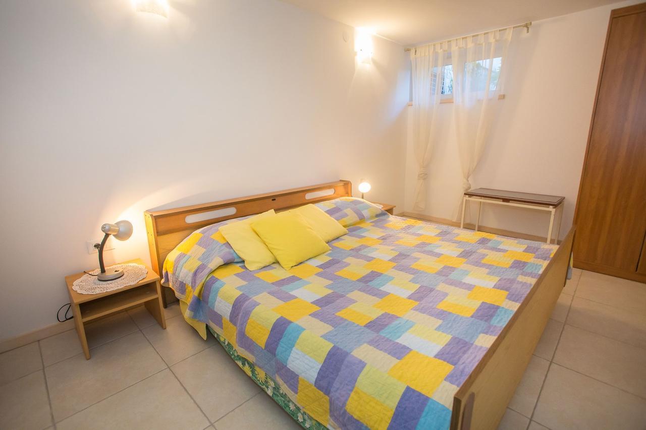 Hotel App. Fiorela Poreč Exterior foto